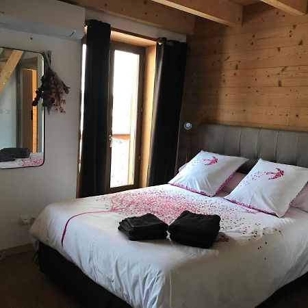 Le Saint Jo Bed & Breakfast La Feclaz Bagian luar foto