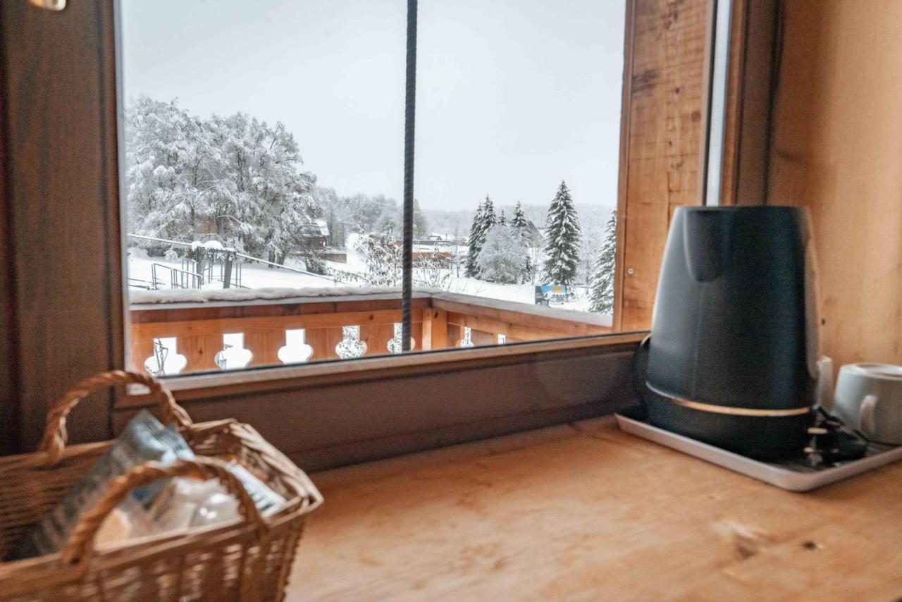 Le Saint Jo Bed & Breakfast La Feclaz Bagian luar foto