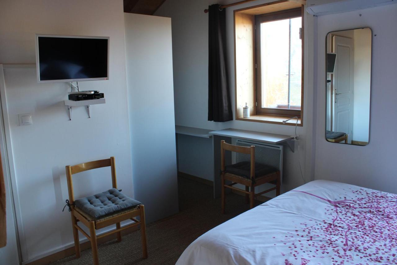 Le Saint Jo Bed & Breakfast La Feclaz Bagian luar foto